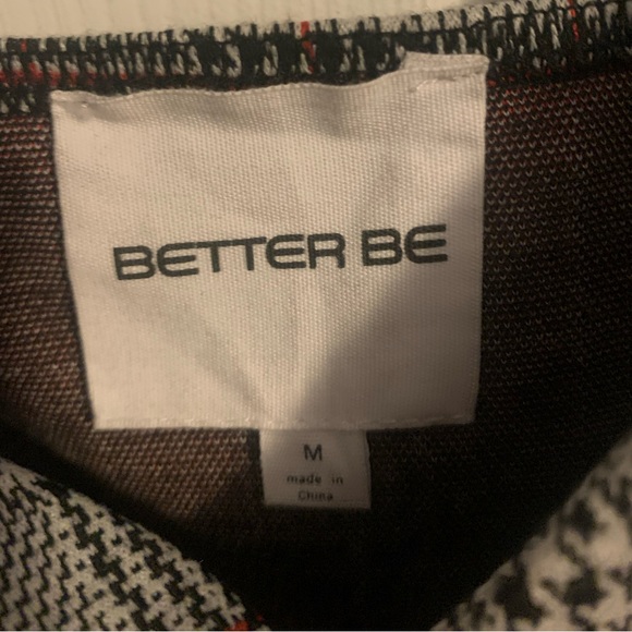 Short Top - Picture 2 of 3